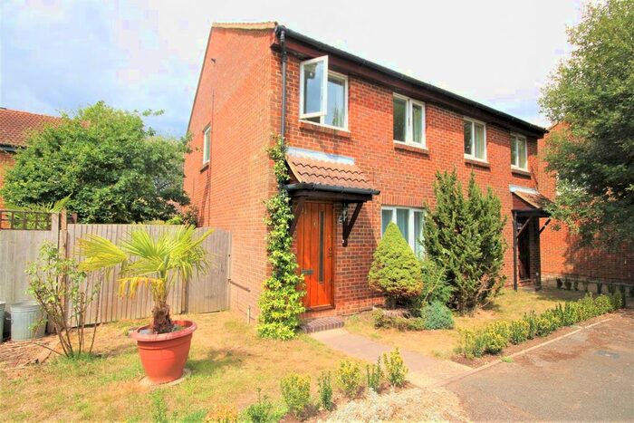 3 Bedroom Property To Rent In Elder Close, Burpham, Guildford, GU4