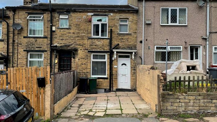1 Bedroom Terraced House To Rent In Junction Row, Bradford, BD2