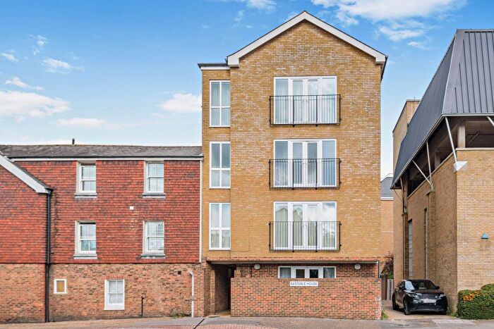 2 Bedroom Flat For Sale In Station Way, Crawley, RH10