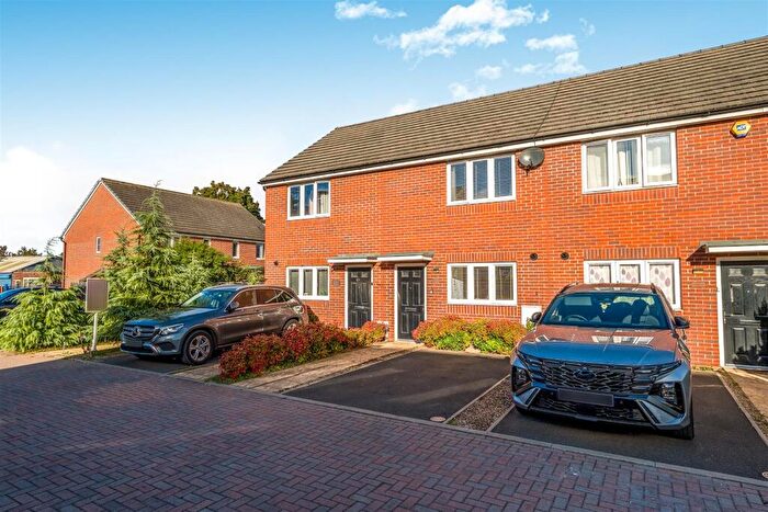 2 Bedroom Terraced House For Sale In Alder Close, Bedford, MK42