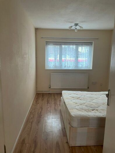 1 Bedroom Flat To Rent In Eastcote Lane, South Harrow HA2