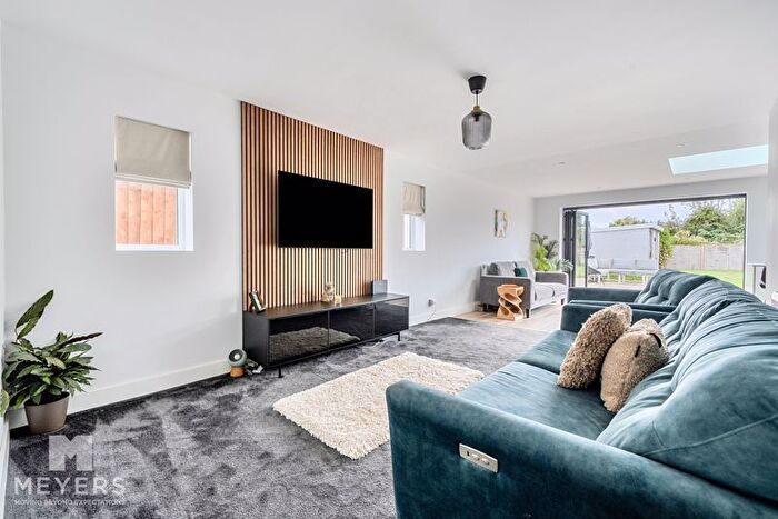 3 Bedroom Detached House For Sale In Christchurch Road, Ferndown, BH22