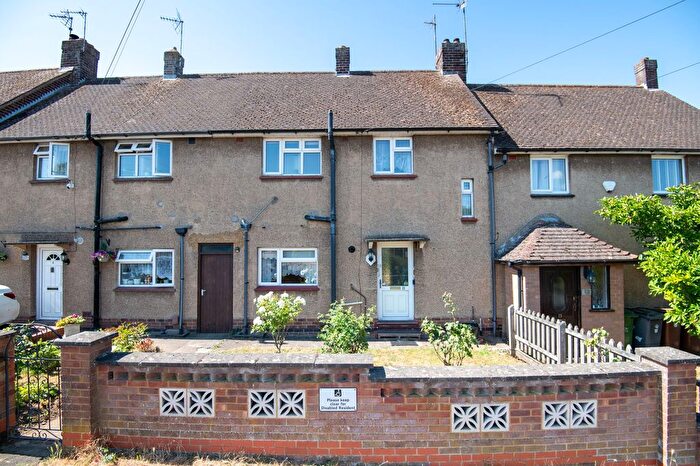 2 Bedroom Terraced House For Sale In Central Avenue, Wellingborough, NN8