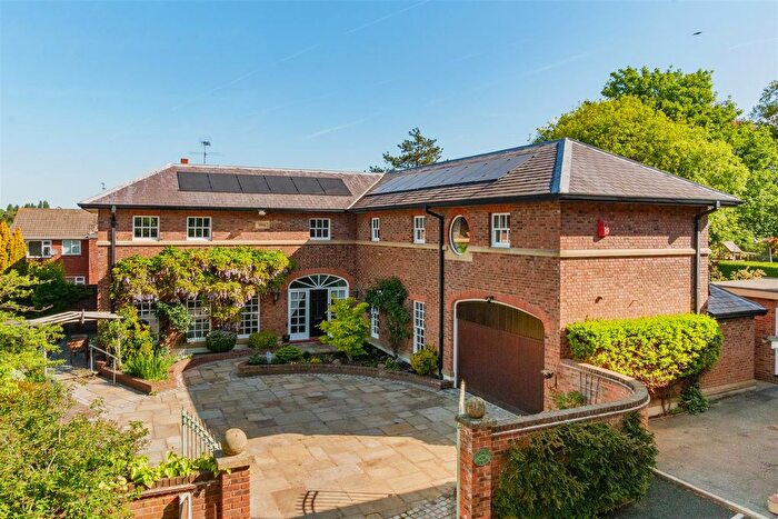 4 Bedroom Detached House For Sale In The Coach House, Crewe Road, Nantwich, CW5