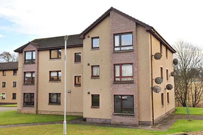 2 Bedroom Flat To Rent In Hutcheon Low Place, Aberdeen, AB21