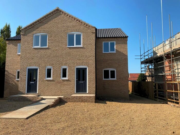 3 Bedroom Semi-Detached House For Sale In Downham Road, Salters Lode, PE38
