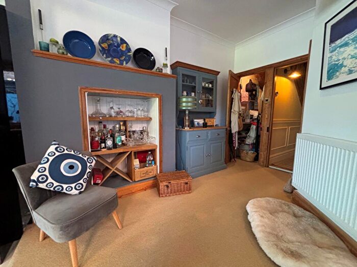4 Bedroom Detached House For Sale In Kings Road West, Swanage, Dorset, BH19 - Photo 6
