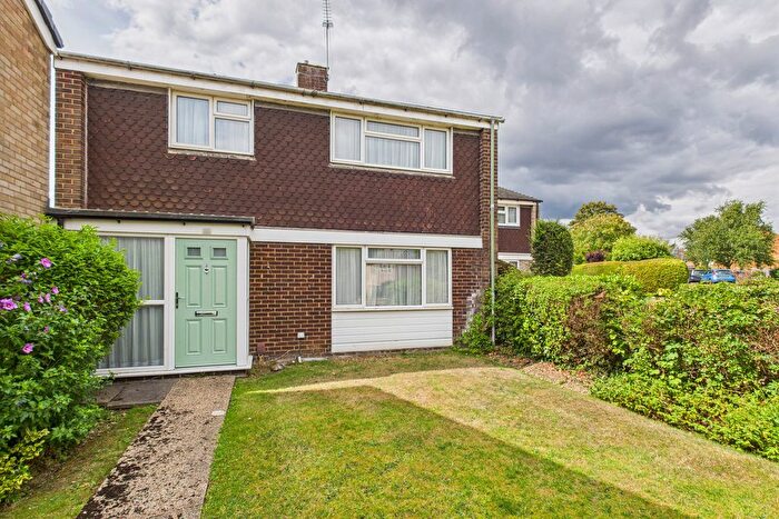 3 Bedroom Link Detached House For Sale In Varney Road, Hemel Hempstead, HP1