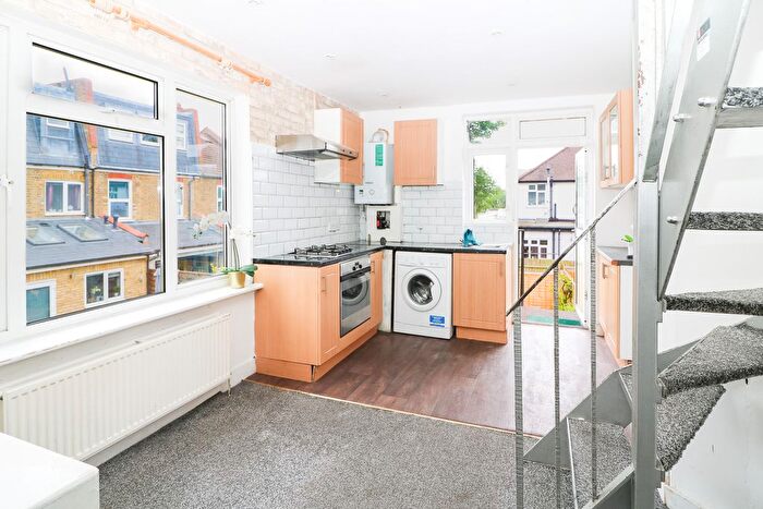1 Bedroom Maisonette To Rent In Marlborough Close, Colliers Wood, SW19