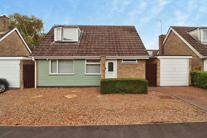 2 Bedroom Chalet For Sale In Cullin Close, Lincoln, LN5