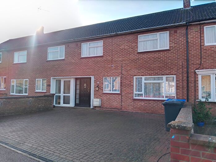3 Bedroom Terraced House To Rent In Valley Way, Newmarket, Suffolk, CB8