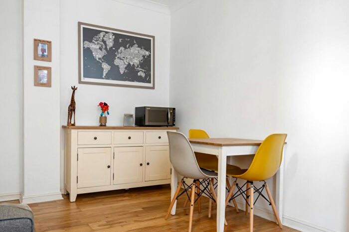 1 Bedroom Flat For Sale In Byron Street, Tennyson Court Byron Street, BN3