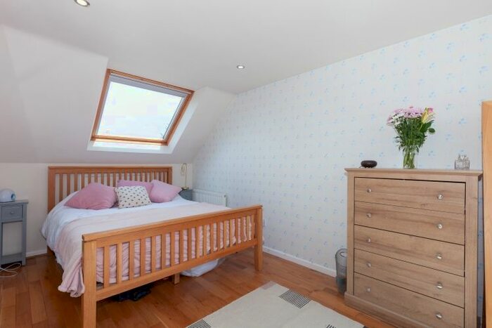 4 Bedroom Semi-Detached House To Rent In Ferry Road, Marston, OX3