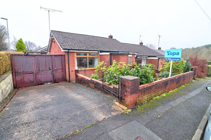 2 Bedroom Semi Detached Bungalow For Sale In Milford Brow, Oldham, OL4