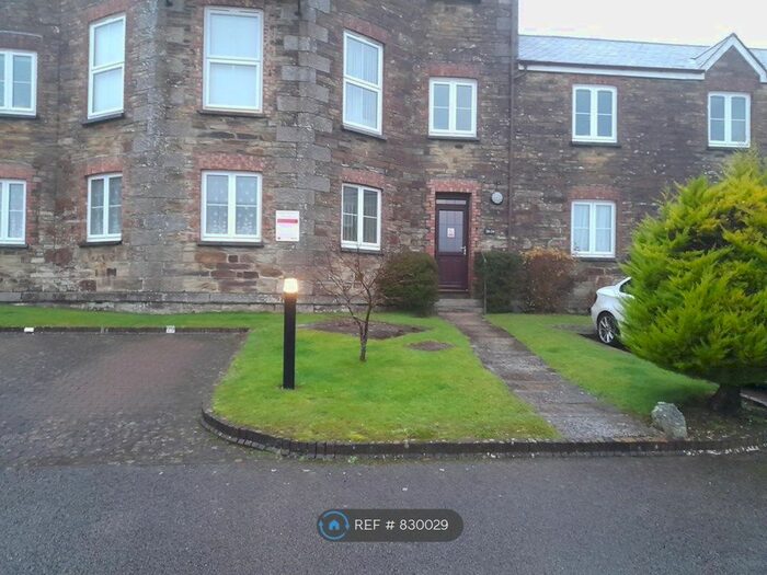 2 Bedroom Flat To Rent In Cross Lane, Bodmin PL31