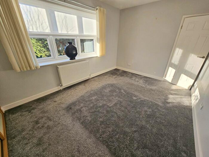 2 Bedroom Bungalow To Rent In Alfred Avenue, Nottingham, Nottinghamshire, NG3