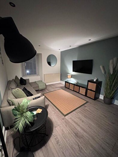 1 Bedroom Flat To Rent In Strathmartine Road, Dundee, DD3