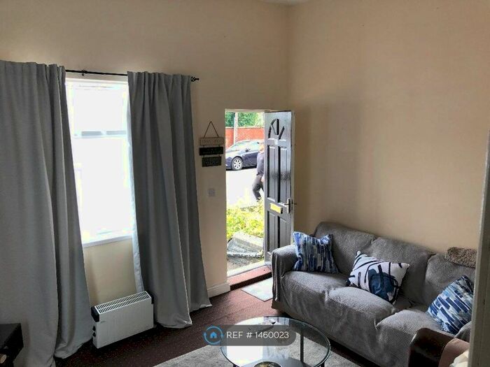 2 Bedroom End Of Terrace House To Rent In Chippinghouse Road, Sheffield, S8