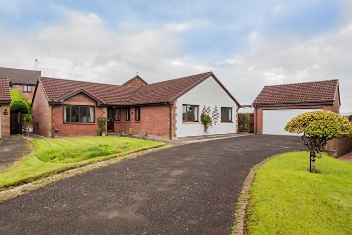 4 Bedroom Detached Bungalow For Sale In Brierie Gardens, Houston, PA6