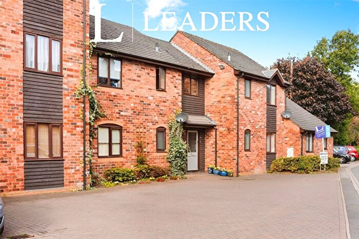 1 Bedroom Flat For Sale In Spring Lane, Worcester, Worcestershire, WR5