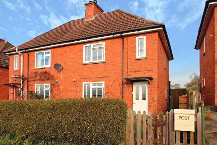 3 Bedroom Semi-Detached House For Sale In Pilton Road, North Wootton, BA4