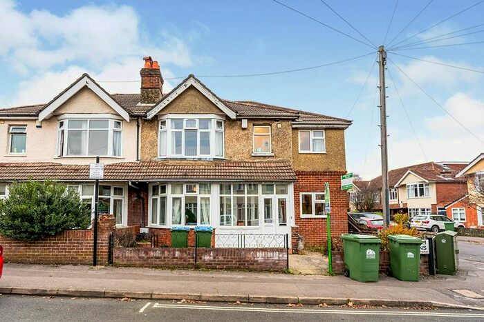 7 Bedroom Detached House To Rent In Blenheim Gardens, Southampton SO17