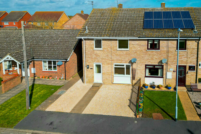 3 Bedroom Semi-Detached House To Rent In Rutland Way, Manea, PE15