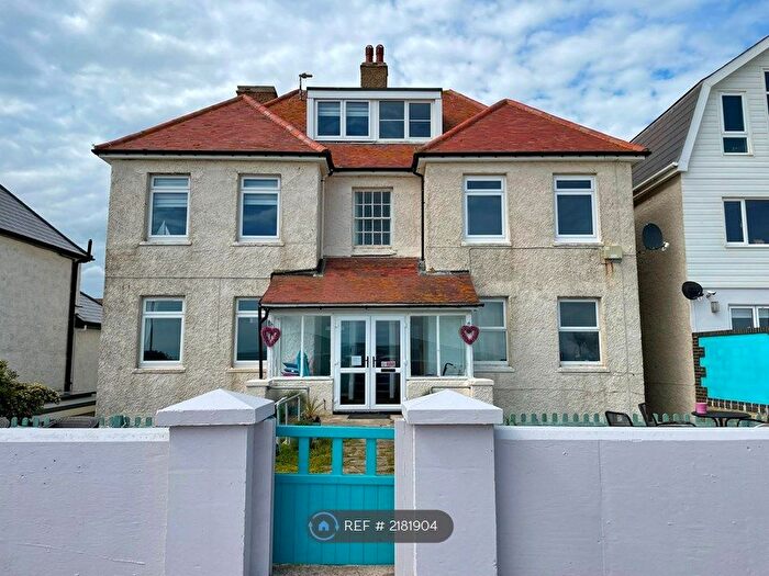 1 Bedroom Flat To Rent In Marine Parade, Hythe, CT21