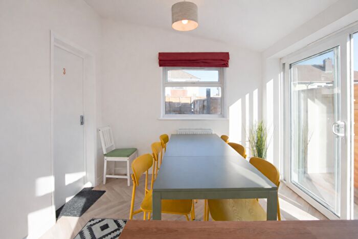 6 Bedroom Detached House To Rent In Branksome Drive, Filton, BS34