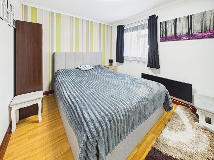 2 Bedroom Terraced House For Sale In Jersey Road, Crawley, RH11