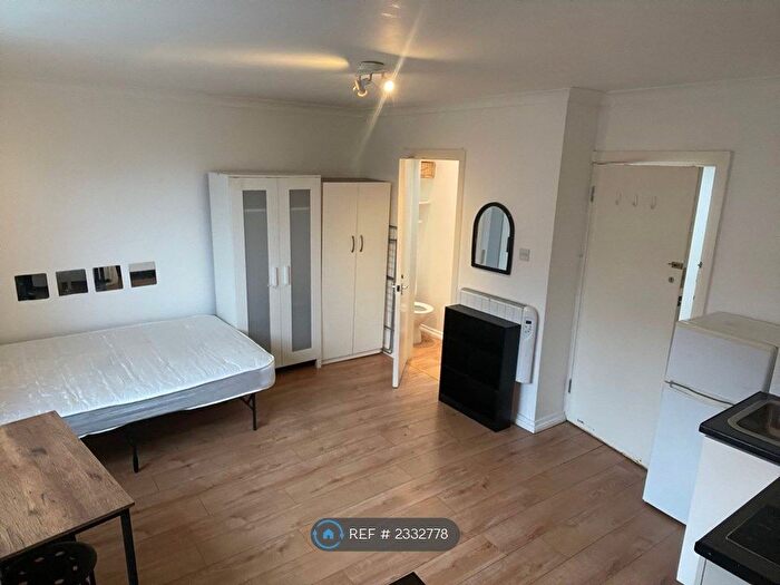 Studio To Rent In London, London, N15
