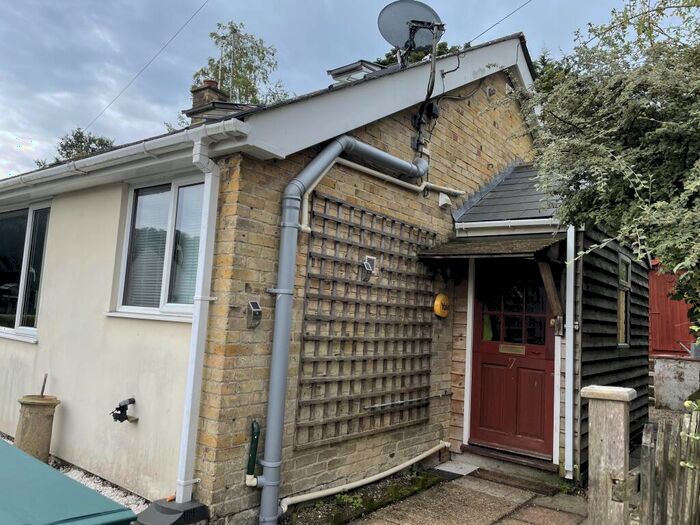 3 Bedroom House To Rent In Church Hill, Temple Ewell, CT16