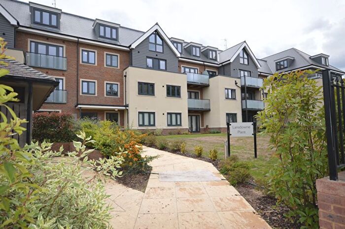 2 Bedroom Flat To Rent In Institute Road, Taplow, Maidenhead, SL6