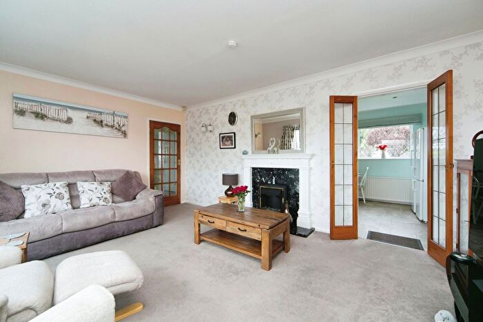 2 Bedroom Detached House For Sale In Dinerth Road, Rhos On Sea, Colwyn Bay, LL28