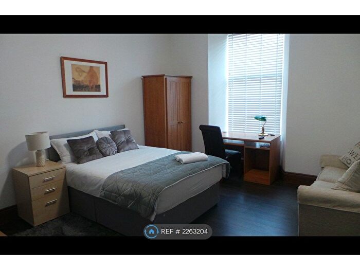 Studio To Rent In Paisley Road West, Glasgow, G51