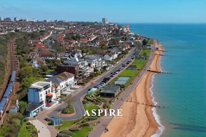 4 Bedroom Town House For Sale In Video Presentation Inside - Chalkwell Esplanade, Westcliff-On-Sea, SS0