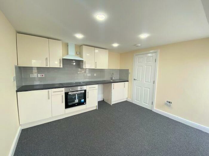 1 Bedroom Apartment To Rent In Narborough Road, Leicester, LE3