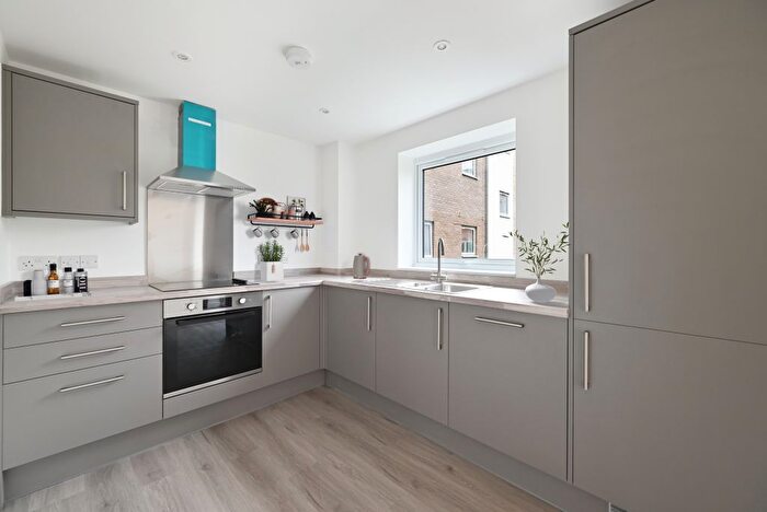 2 Bedroom Flat To Rent In Swain Court, Oundle Road, Peterborough, PE2