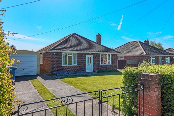 3 Bedroom Detached Bungalow For Sale In Hadleigh Road, East Bergholt, CO7
