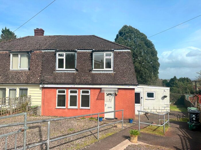 3 Bedroom Semi-Detached House To Rent In Milling Crescent, Aylburton, Lydney, GL15