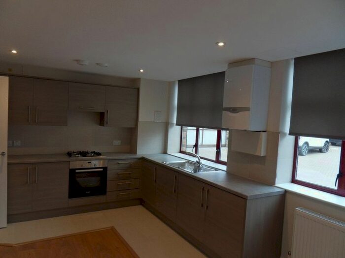 2 Bedroom Flat To Rent In Byron Road, Wealdstone, Harrow, HA3