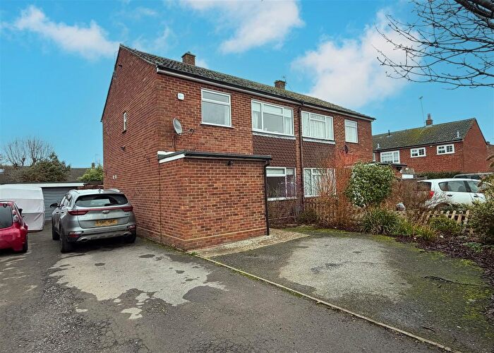 3 Bedroom Semi Detached House For Sale In Windsor Court Road, Chobham, Woking, GU24