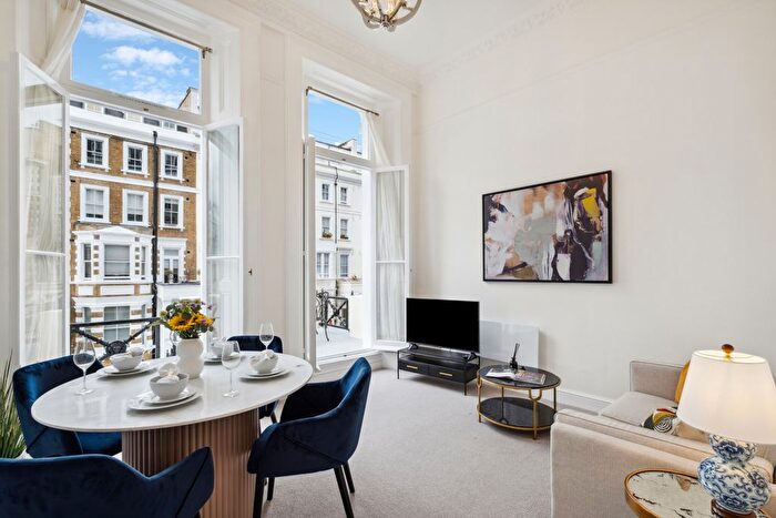 2 Bedroom Flat To Rent In Lexham Gardens, Earls Court, W8