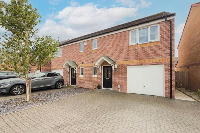 3 Bedroom Semi-Detached House For Sale In Tulloch Court, Livingston Village, Livingston, EH54