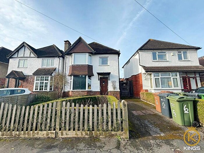 4 Bedroom Detached House To Rent In Beckingham Road, Guildford, GU2