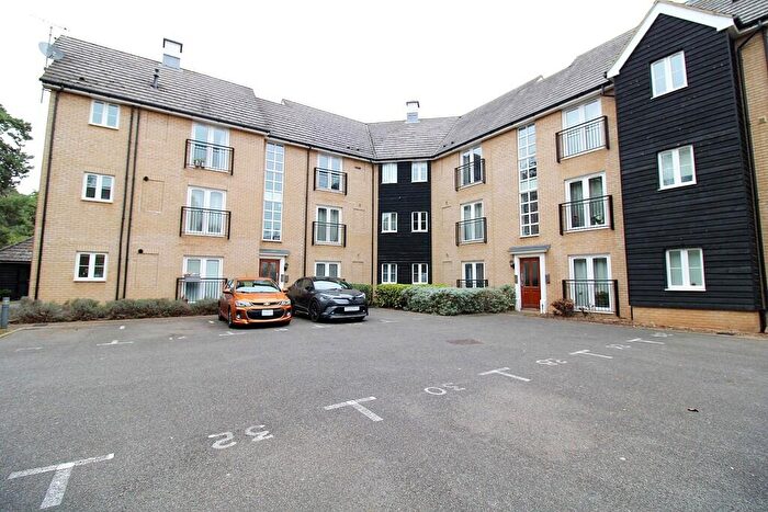 2 Bedroom Apartment For Sale In Thyme Close, Red Lodge, IP28
