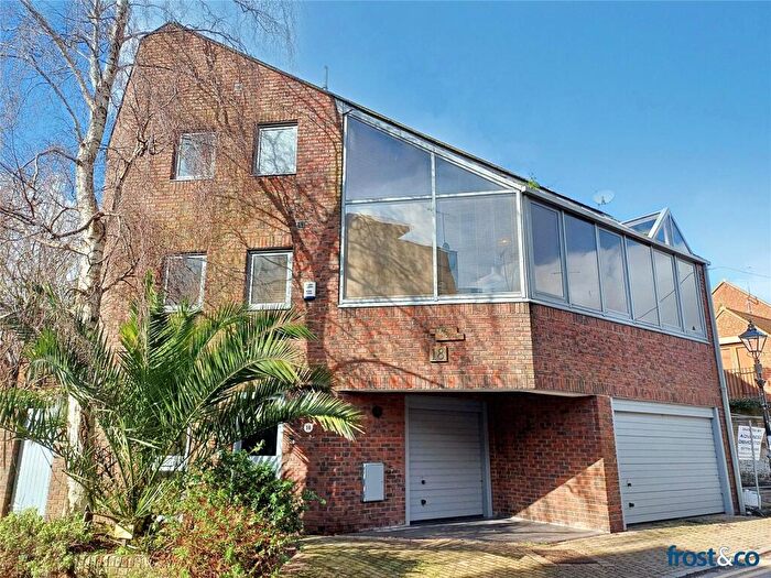 3 Bedroom Detached House For Sale In Strand Street, Poole, Dorset, BH15