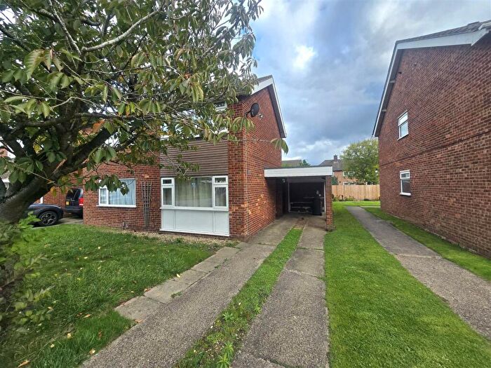 4 Bedroom Detached House To Rent In Bursdon Close, Glenfield, Leicester, LE3