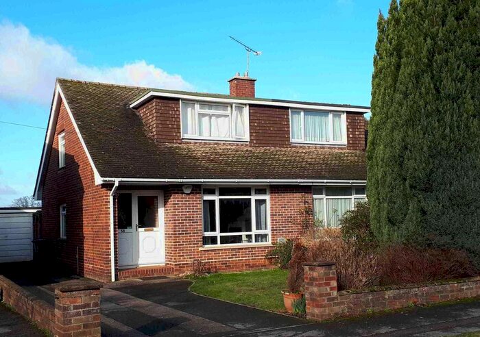 2 Bedroom Semi-Detached House To Rent In Corinthian Road, Chandler's Ford, Eastleigh, SO53