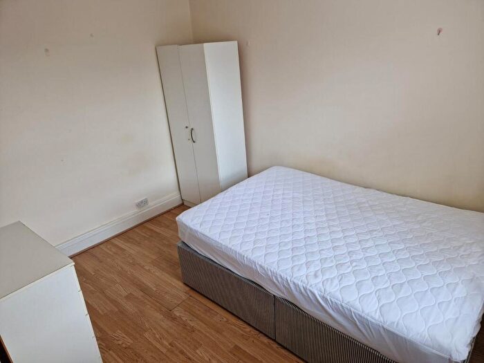 Studio To Rent In Flat, Park Street, Luton, LU1
